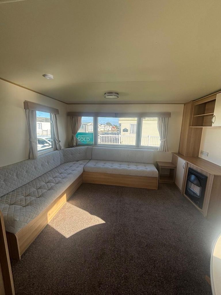 MANAGERS SPECIAL CHEAP CARAVAN FOR SALE NORTH WALES BY SANDY BEACH