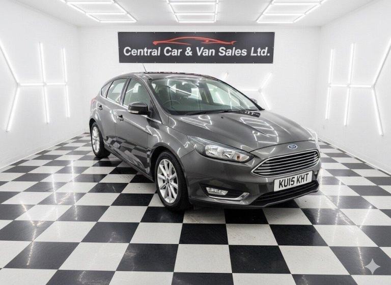 2015 Ford Focus 1.0 EcoBoost 125 Titanium 5dr HATCHBACK PETROL Manual