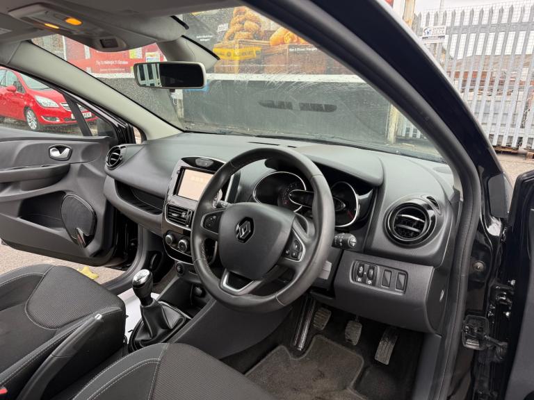 2017 Renault Clio 1.2 16V Dynamique Nav 5dr HATCHBACK Petrol Manual