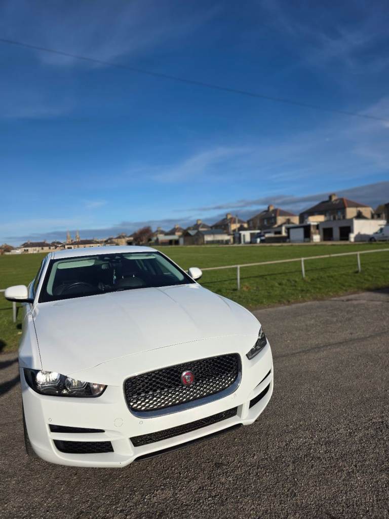 Jaguar, XE, Saloon, 2016, Other, 1999 (cc), 4 doors