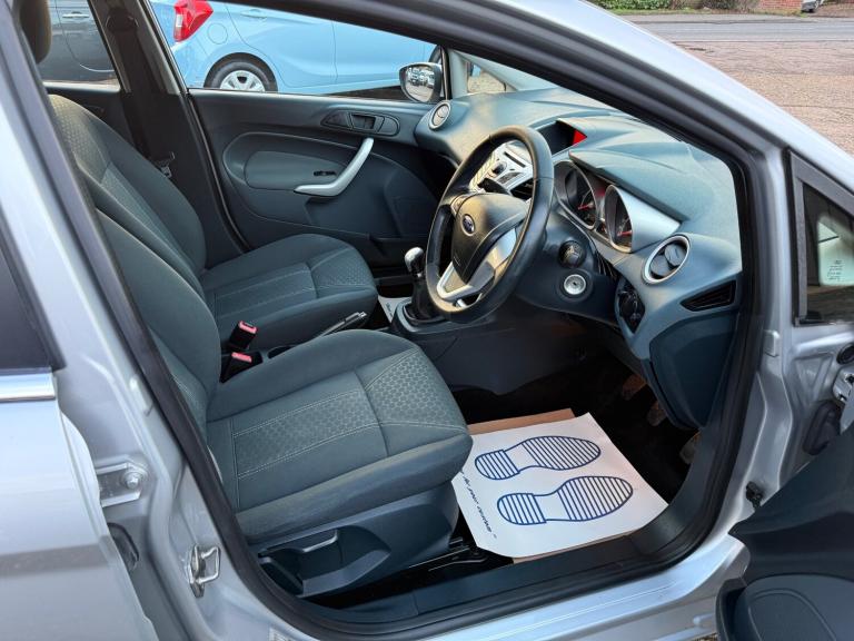2010 Ford Fiesta 1.25 Zetec 5dr [82] HATCHBACK Petrol Manual
