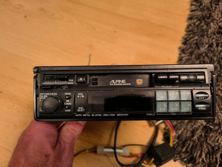 Alpine 7292LS car stereo. 90s retro. 