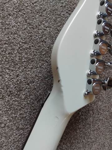 Yamaha SE250 vintage guitar 1980s rock shred machine locking trem