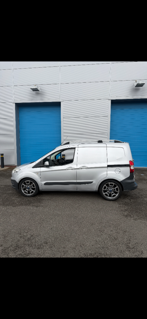 Ford, TRANSIT COURIER, Panel Van, 2015, Manual, 1562 (cc)
