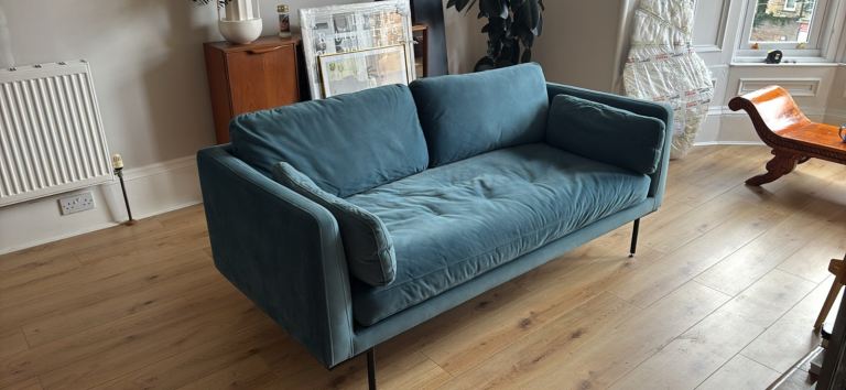 MADE Harlow sofa 3 seater blue velvet