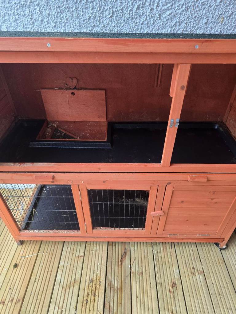 Guinea pig / Rabbit hutch