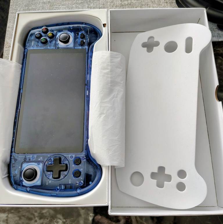 Anbernic RG556 Handheld Game Console