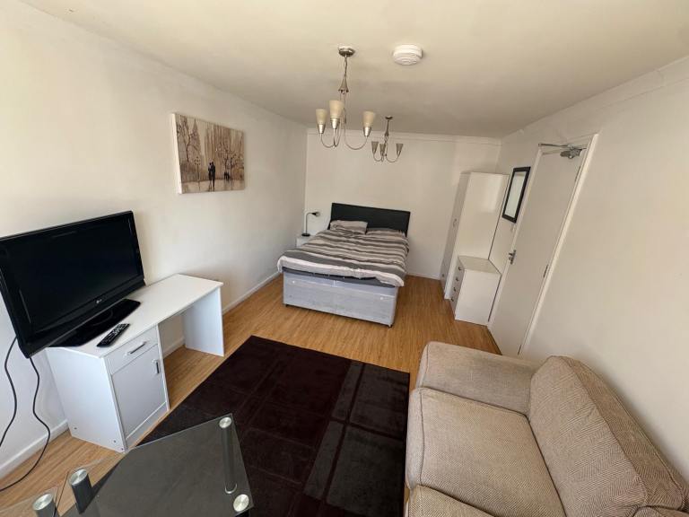 Rooms to rent, close to Birmingham city centre 