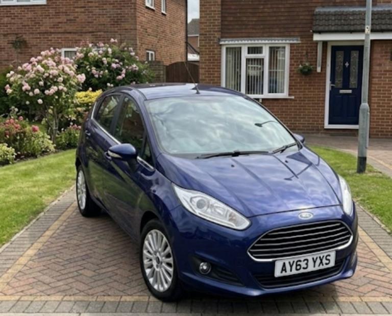 Ford, FIESTA, Hatchback, 2013, Manual, 1498 (cc), 5 doors