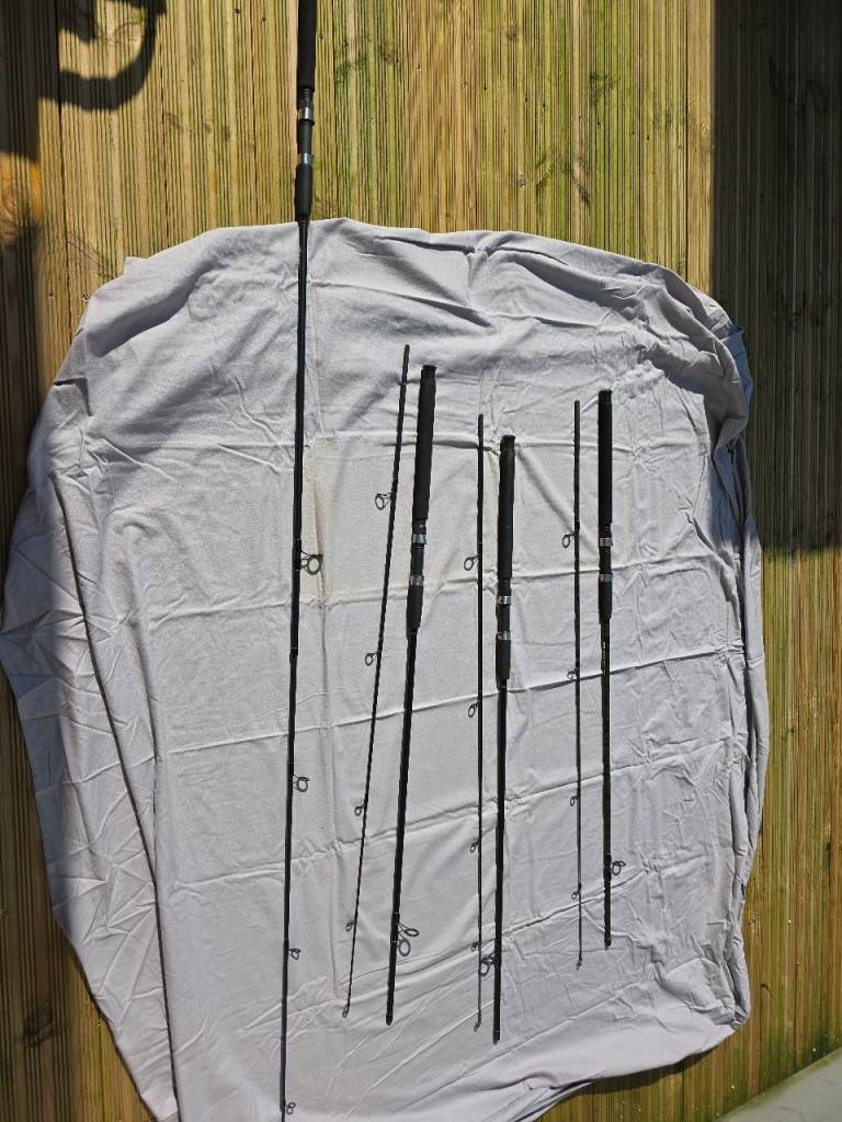 4 x NGT Carp Stalker Rods - 8ft - 2.00tc (3 Black Rods & 1 Camo Rod)
