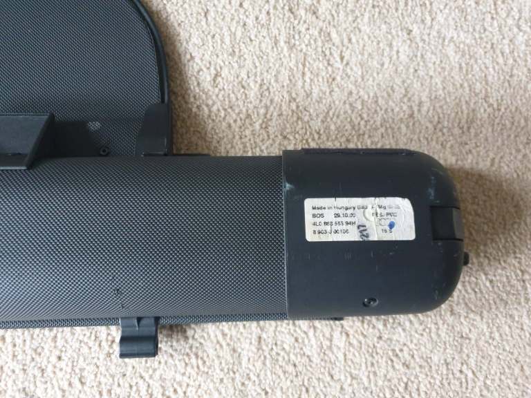 Audi Q7 2009 rectractable cargo cover