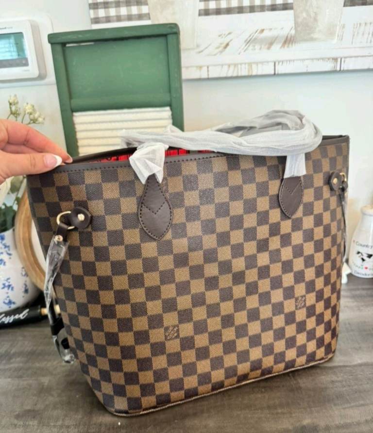 Louis Vuitton Neverfull Handbag - Brown Damier Ebene, Good Condition