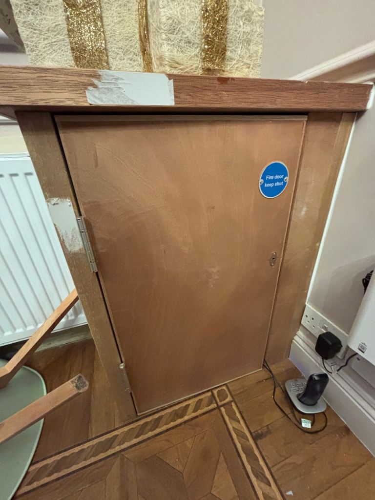 CARPENTER WANTED DAYRATE £200