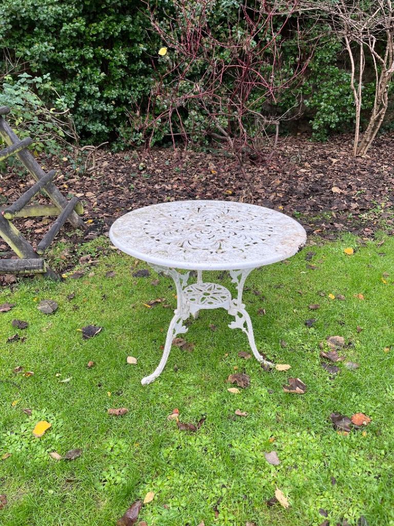 Iron garden table 