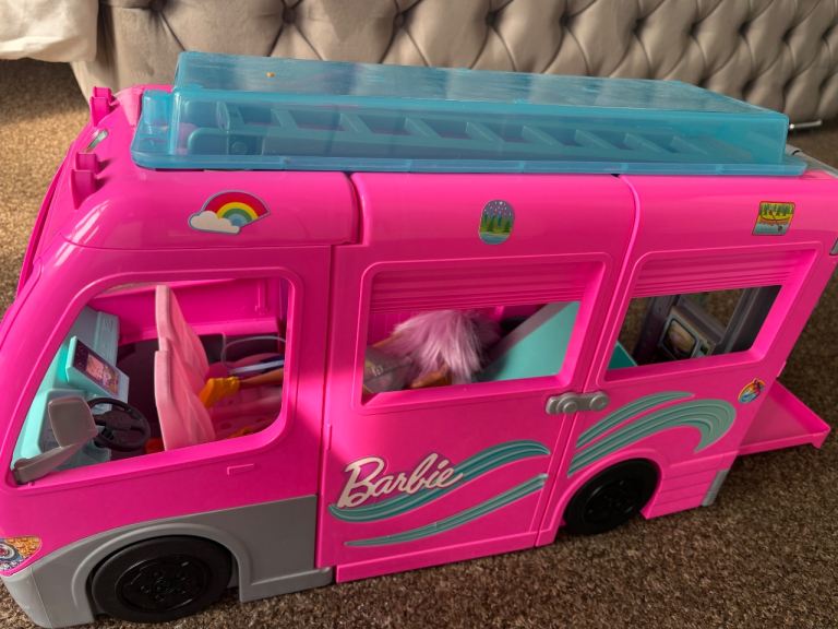 Barbie dream camper 