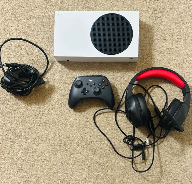XBox Series S - 512GB SSD - Headset