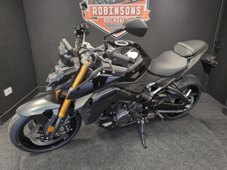2025 Suzuki GSXS1000 new TFT dash model Now available on 5.9% APR HP and PCP