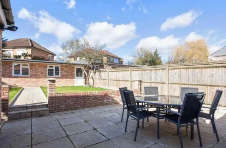 🏡 Spacious 7 HMO-Bedroom Semi-Detached Home – Acton, London W3 🚨🚨