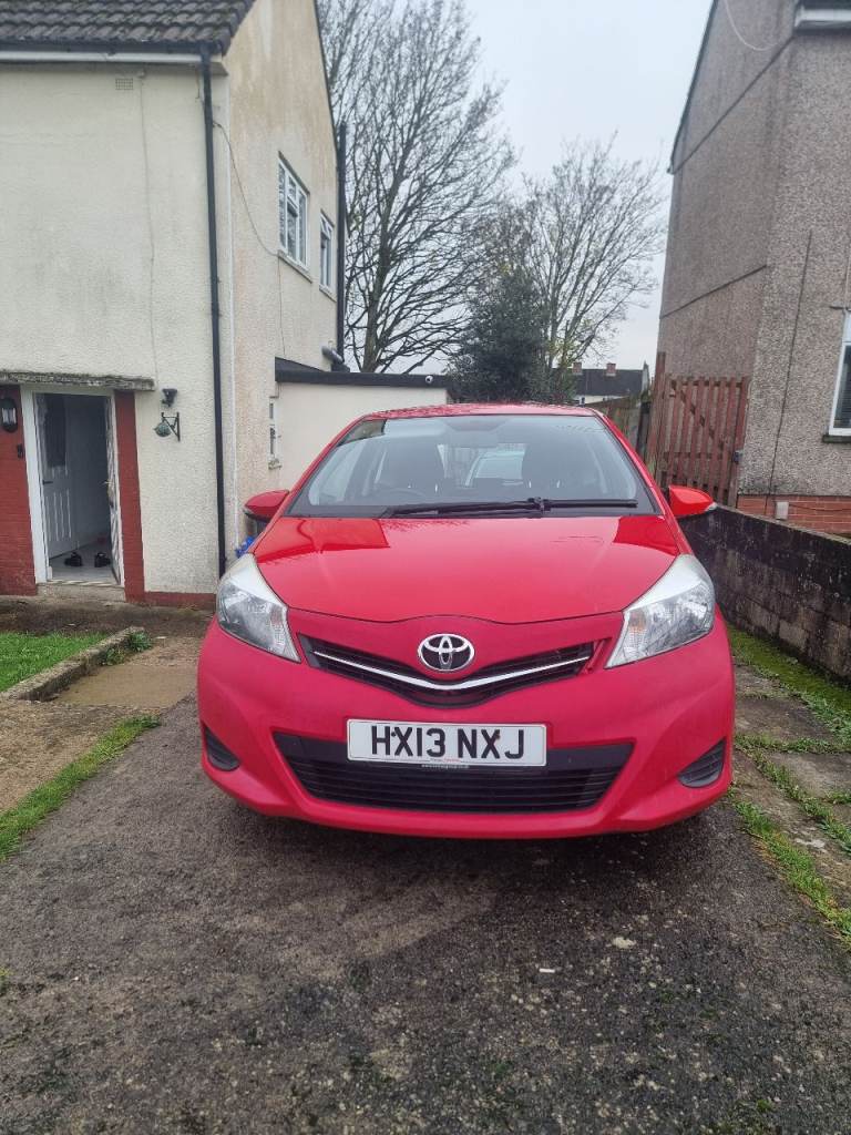 Toyota, YARIS, Hatchback, 2013, Manual, 1329 (cc), 3 doors
