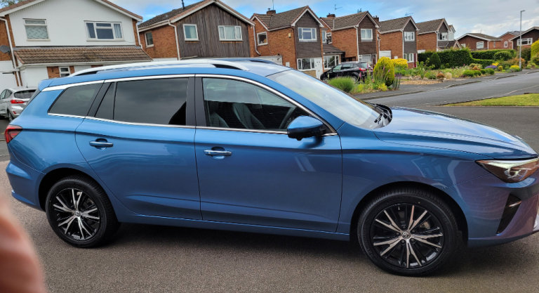 MG5 Trophy EV, Estate, 2023, 5 doors, Picadilly Blue, 7 Year MG Warranty, Full MG Service