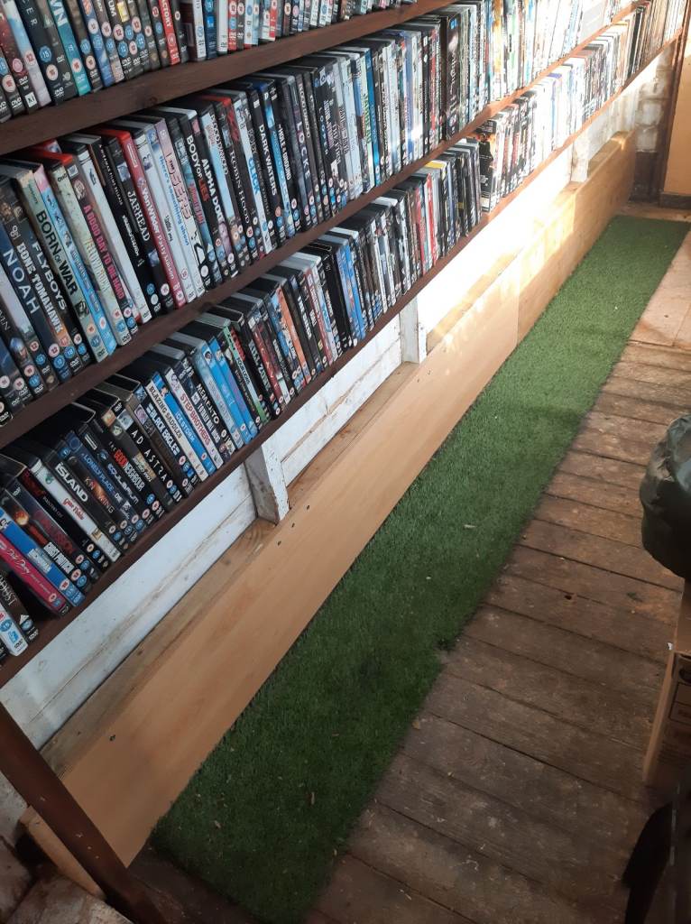 Movie dvds for sale 