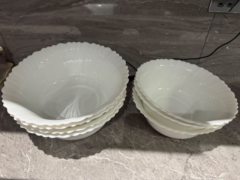 serving bowls
