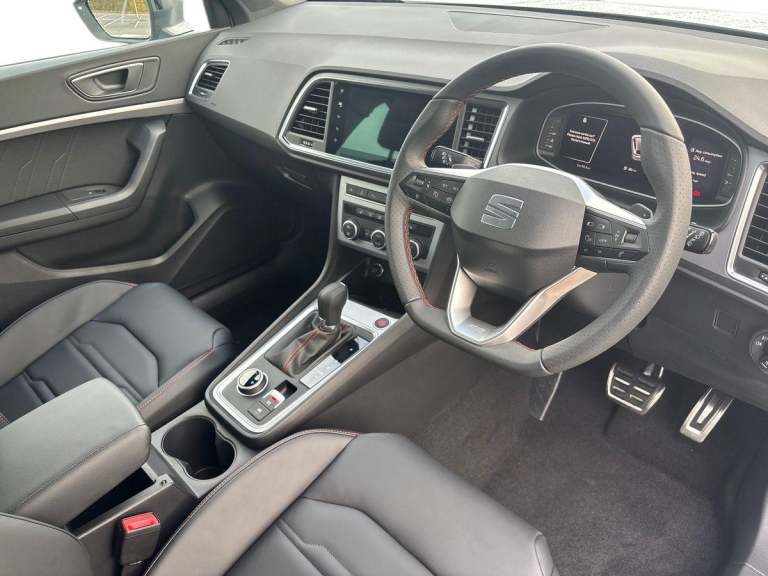 2025 SEAT Ateca 1.5 TSI EVO FR Black Edition 5dr DSG Estate PETROL Automatic