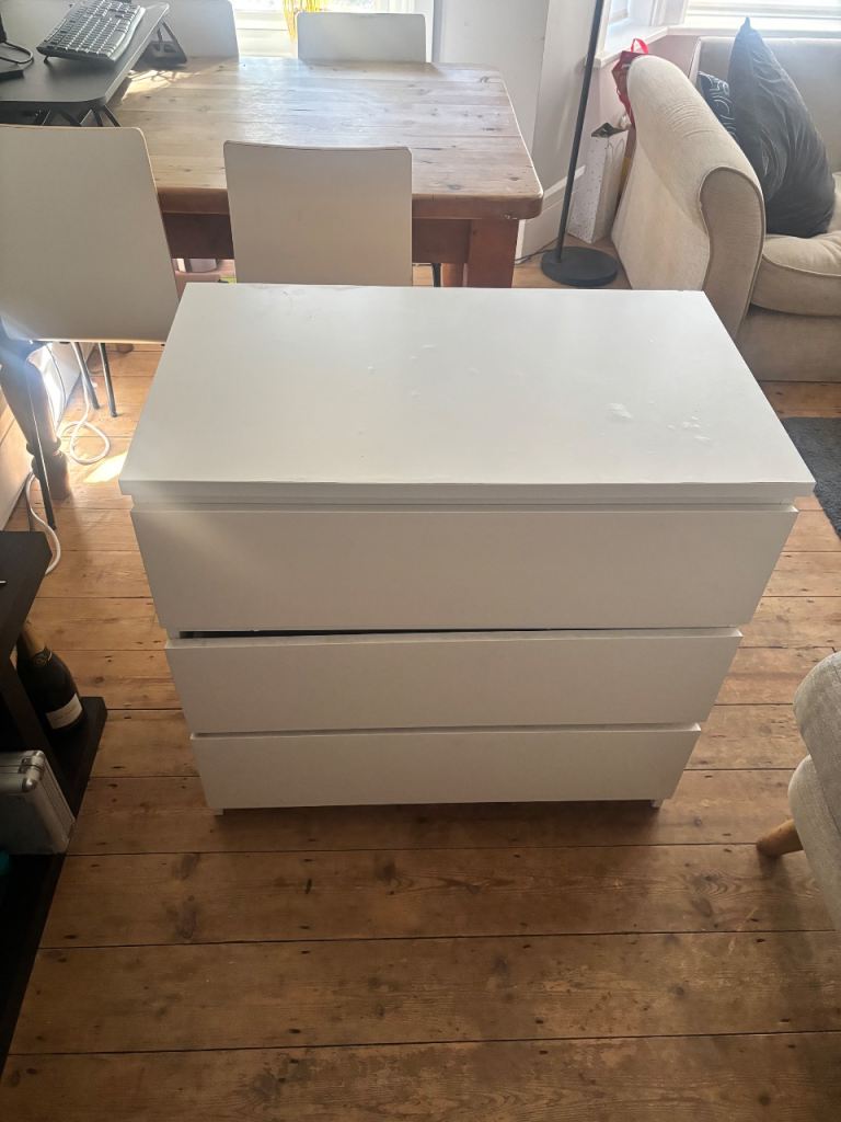 White IKEA Chest of Drawers - FREE