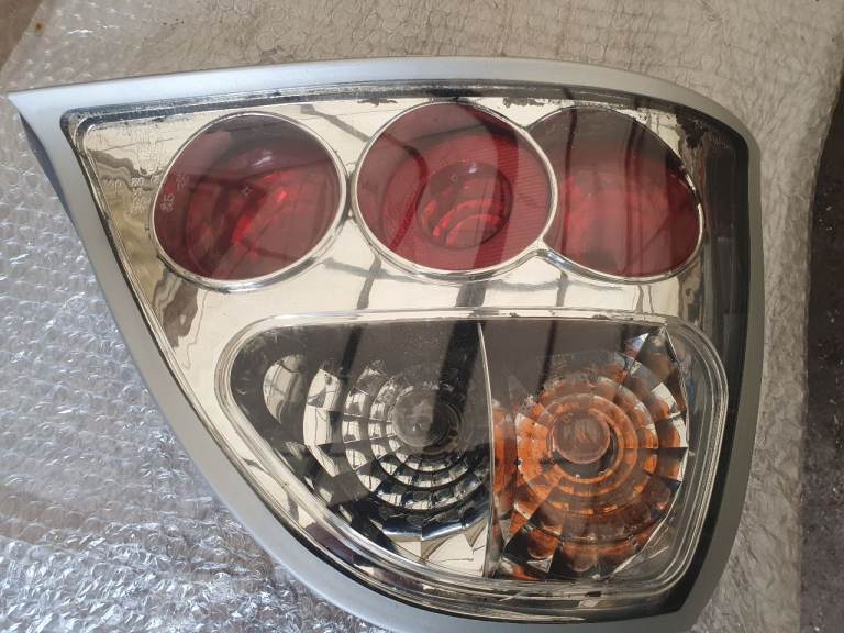 MG ZR/ Rover 200 rear lights