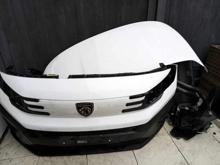 2025 Peugeot partner and Citroen Berlingo front ends 