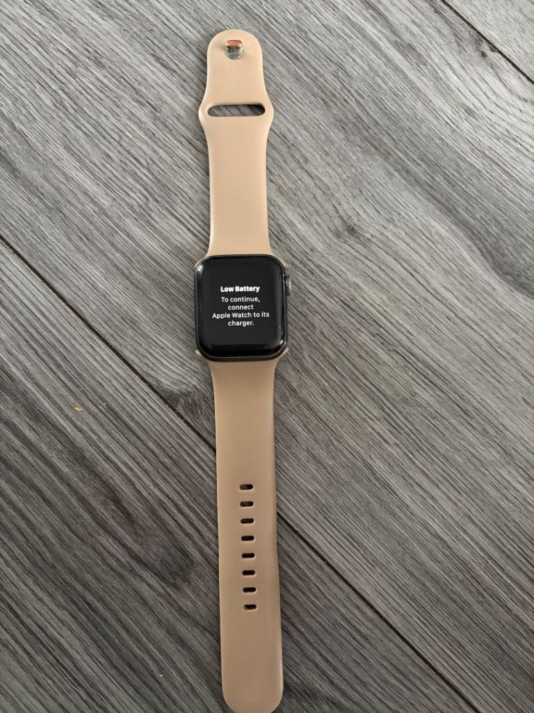 Apple Watch Series 6 44mm GPS - Beige Strap, Good Condition