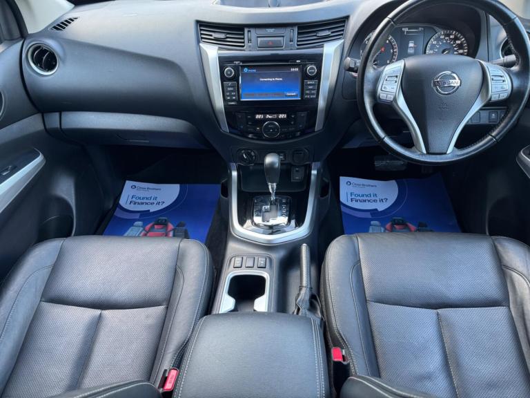  Nissan Navara 2.3 dCi Tekna Auto 4WD Euro 6 4dr Diesel Automatic