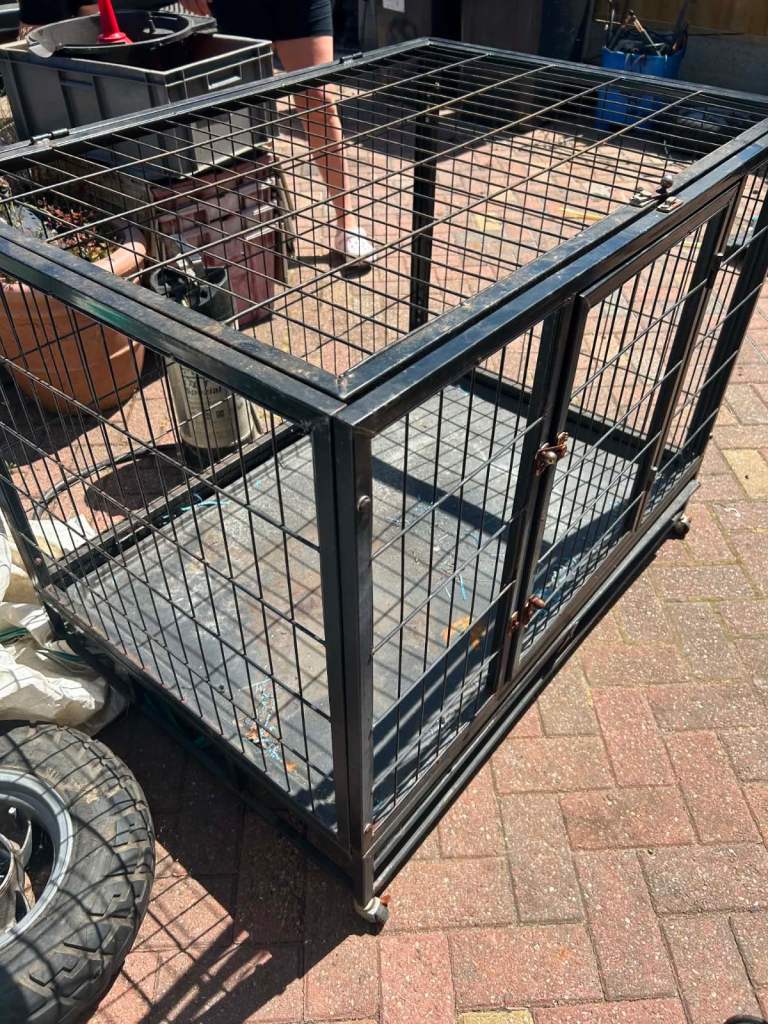 Pet cage