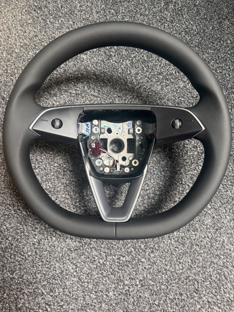 Tesla M3 steering wheel,  2024+ (highland)