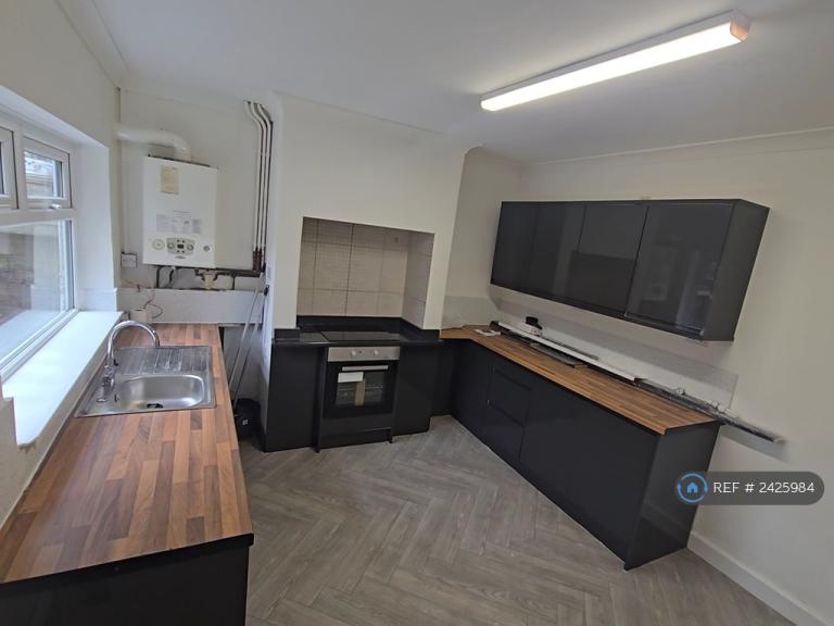 2 bedroom house in School Road, Sheffield, S26 (2 bed) (#2425984)