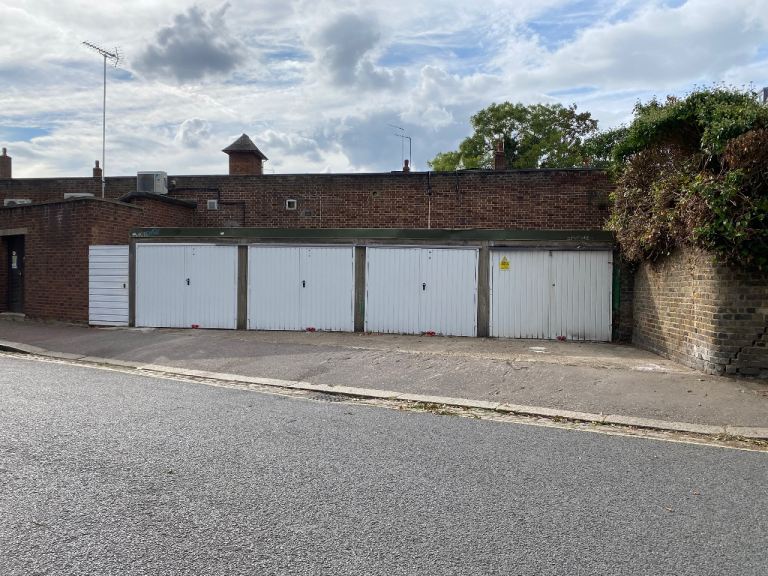 Garage with electricity plus off-street parking space to let Shepherd’s Bush