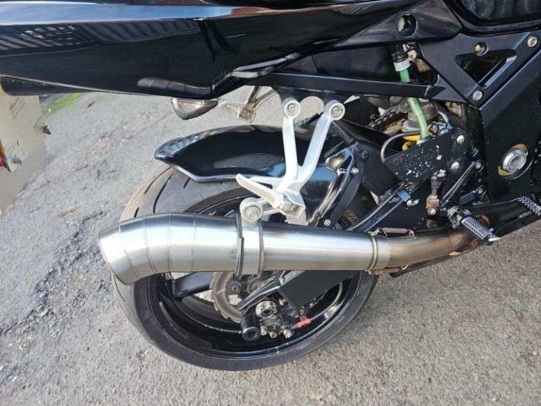 Suzuki GSXR1000 K3 '2003' BREMBO FRONT CALIPERS/M-CYL/GP SILENCER/COMFY SEAT