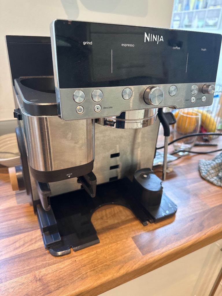 Ninja Luxe coffee machine ES601 uk