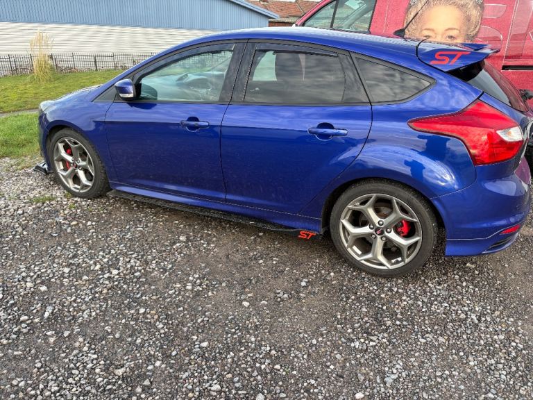 Ford, FOCUS, Hatchback, 2014, Manual, 1999 (cc), 5 doors
