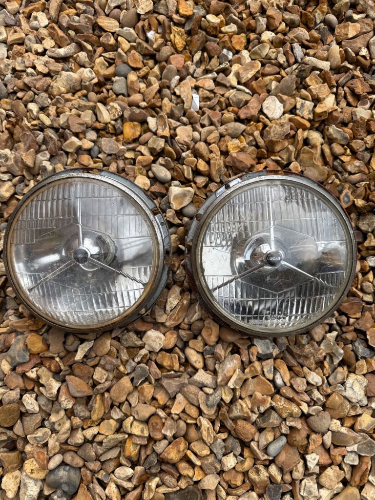 Lucas P700 head lamps