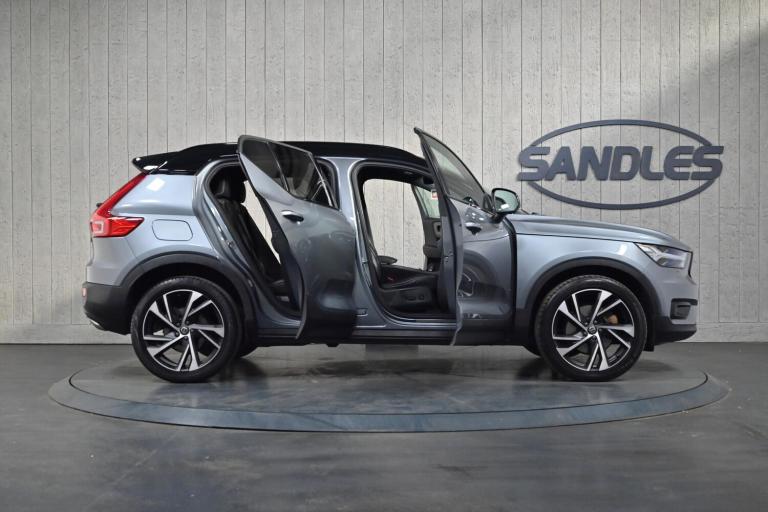 2018 Volvo XC40 2.0 D4 R-Design Pro Auto AWD Euro 6 (s/s) 5dr ESTATE Diesel Automatic