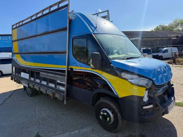 2021 Iveco Daily CAT N Accident Damaged Salvage NA Diesel Manual
