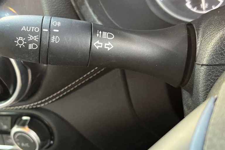 2022 Nissan Juke 1.6 HYBRID TEKNA 5DR AUTO Hatchback Hybrid Automatic