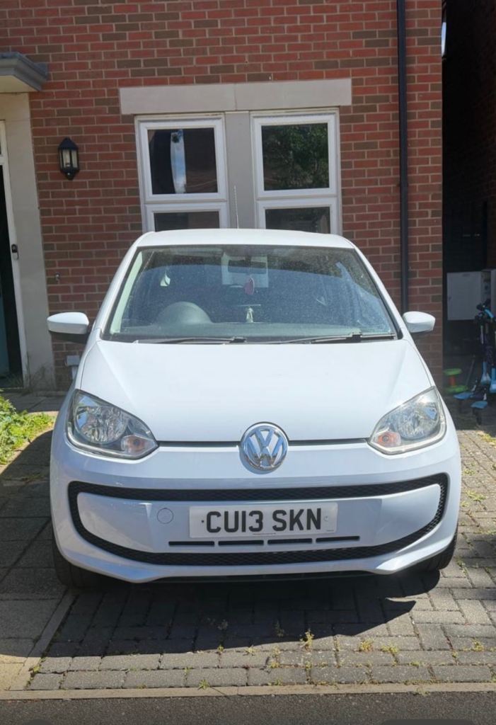 Volkswagen, UP, Hatchback, 2013, Manual, 999 (cc), 5 doors