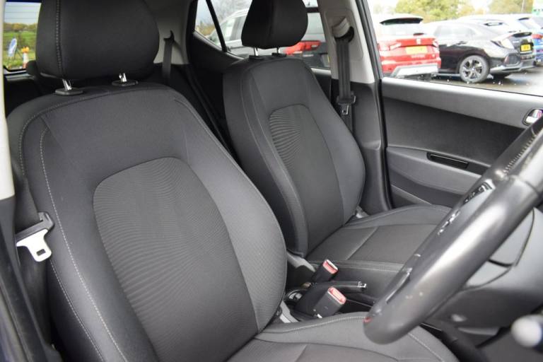 2017 Hyundai i10 1.0 Premium Hatchback 5dr Petrol Manual Euro 6 (66 ps) Hatchback Petrol Manual