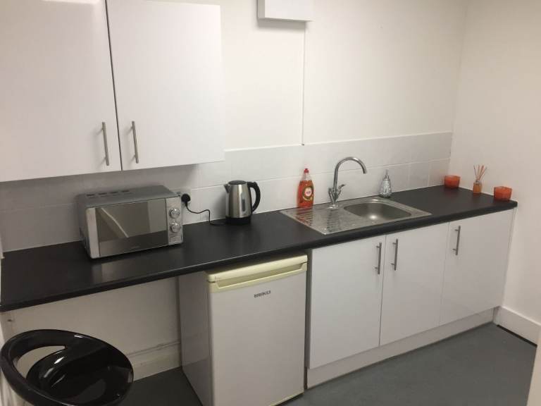 Office Space - Beauty room/Yoga Studio to Rent Kingston upon Thames 