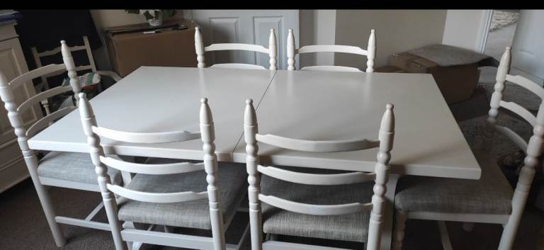 Mid Century Solid Oak Extendable Dining Table ( Chairs not included)