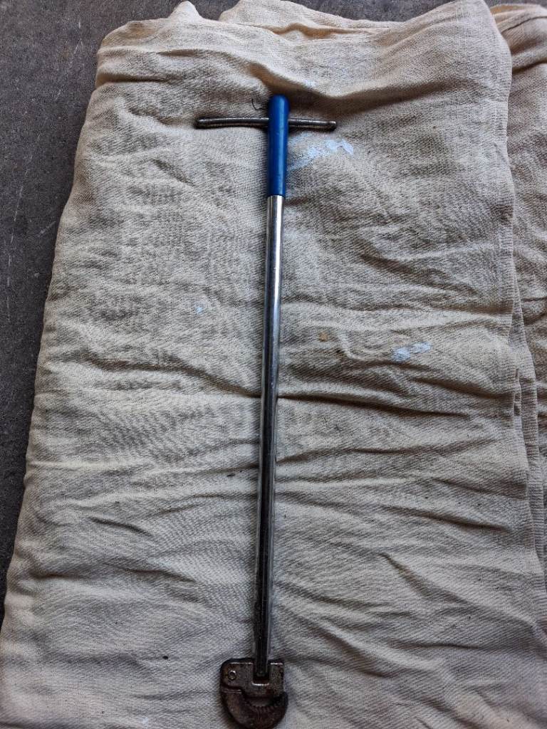 Tap spanner