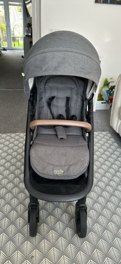 Joie Pushchair - Easy Fold, Adjustable Handle, Rain Cover Included