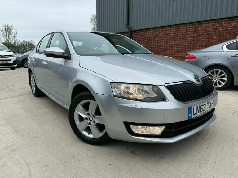 2013 Skoda Octavia 1.6 TDI CR SE 5dr 3 MONTHS WARRANTY, HPI CLEAR, SERVICED JUST NOW HATCHBACK Di...